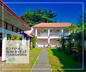 Julyans Surf BnB at Zambawood